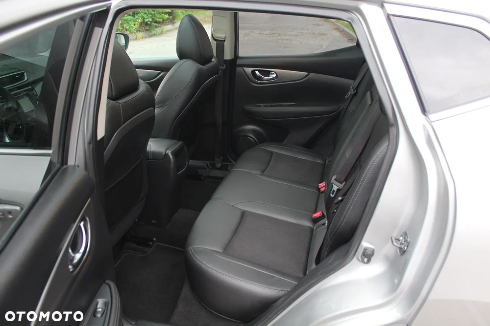 Nissan Qashqai 1.6 DCi Tekna EU6 - 22