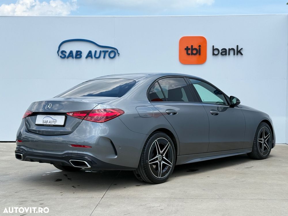 Mercedes-Benz C 180 9G-TRONIC AMG Line - 24