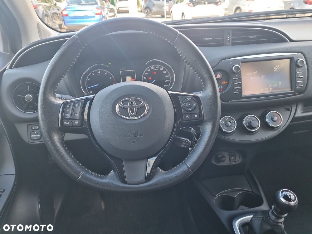Toyota Yaris - 15