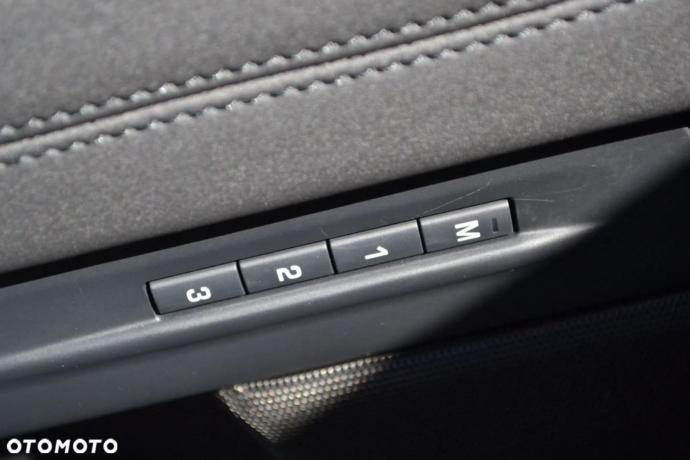 Land Rover Range Rover Evoque D200 Dynamic SE - 16