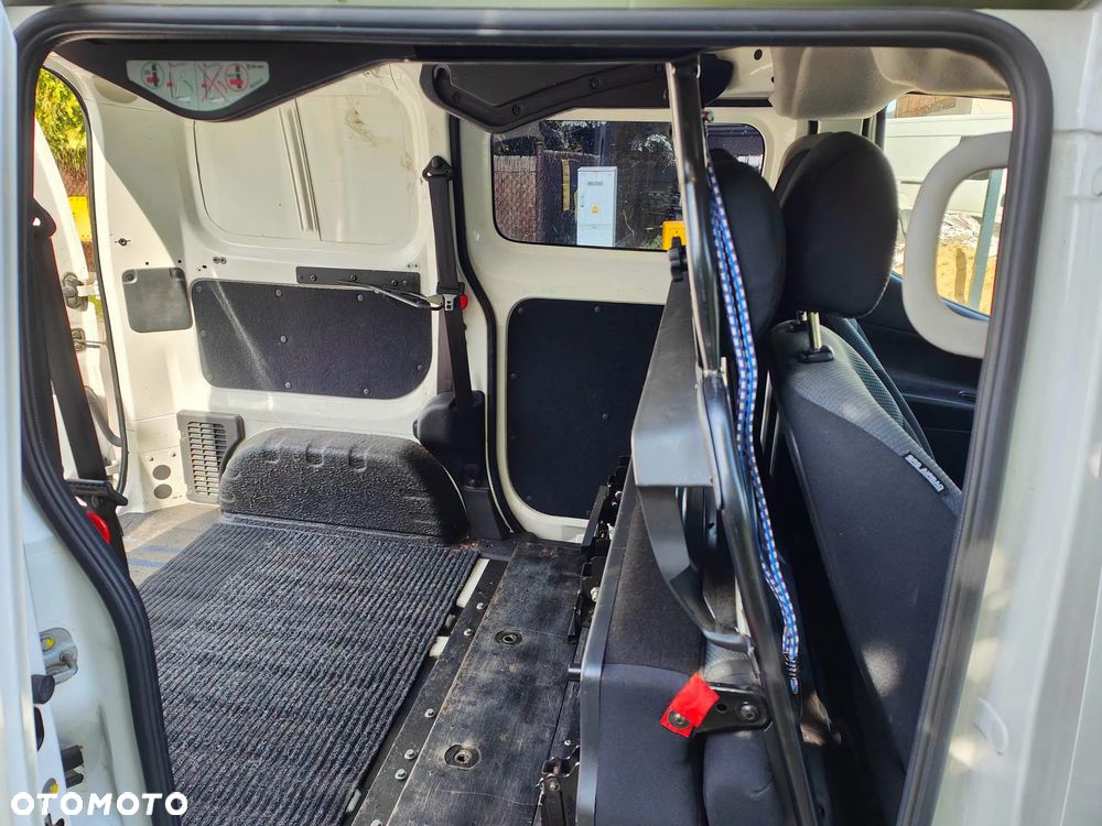 Nissan NV200 - 8