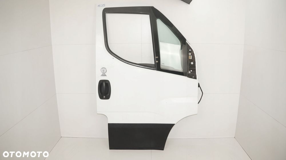 DRZWI PRAWY PRZÓD IVECO DAILY VI 16R - 1
