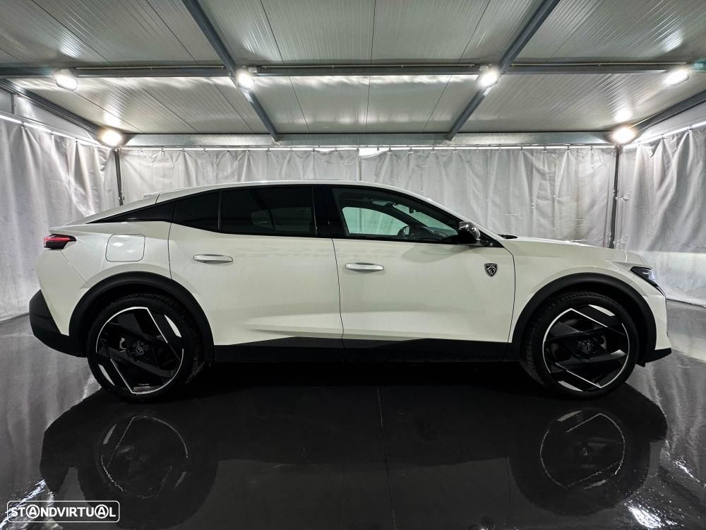 Peugeot 408 1.6 Hybrid GT e-EAT8 - 12