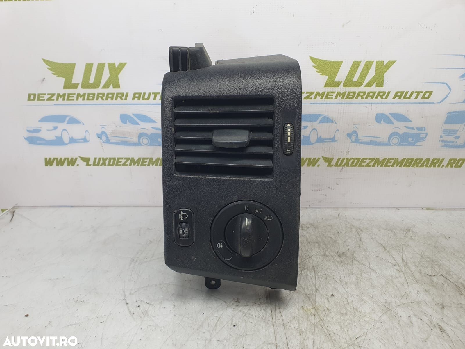 Grila aer ventilatie bord stanga a9068300454 Volkswagen VW Crafter 1 - 1