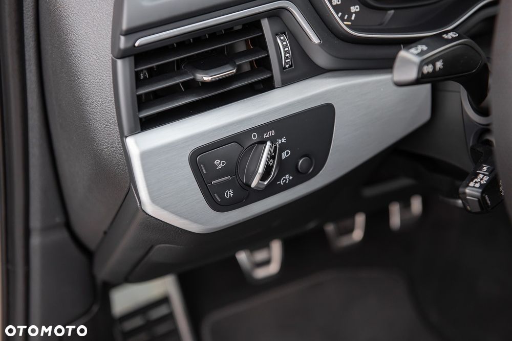 Audi A4 Avant 2.0 TFSI ultra - 30