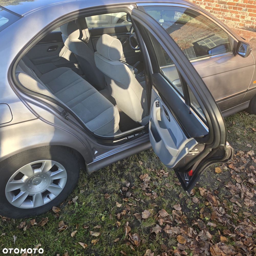 BMW Seria 5 - 10