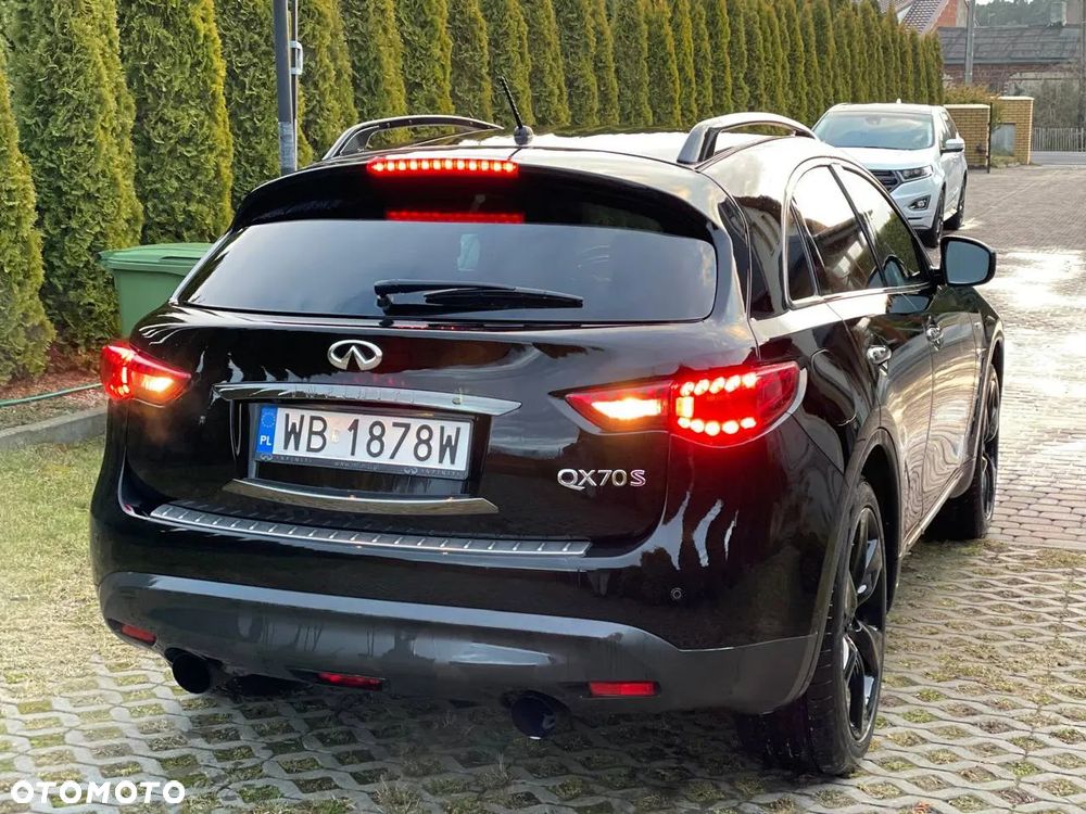 Infiniti QX70 5.0 S Premium - 4