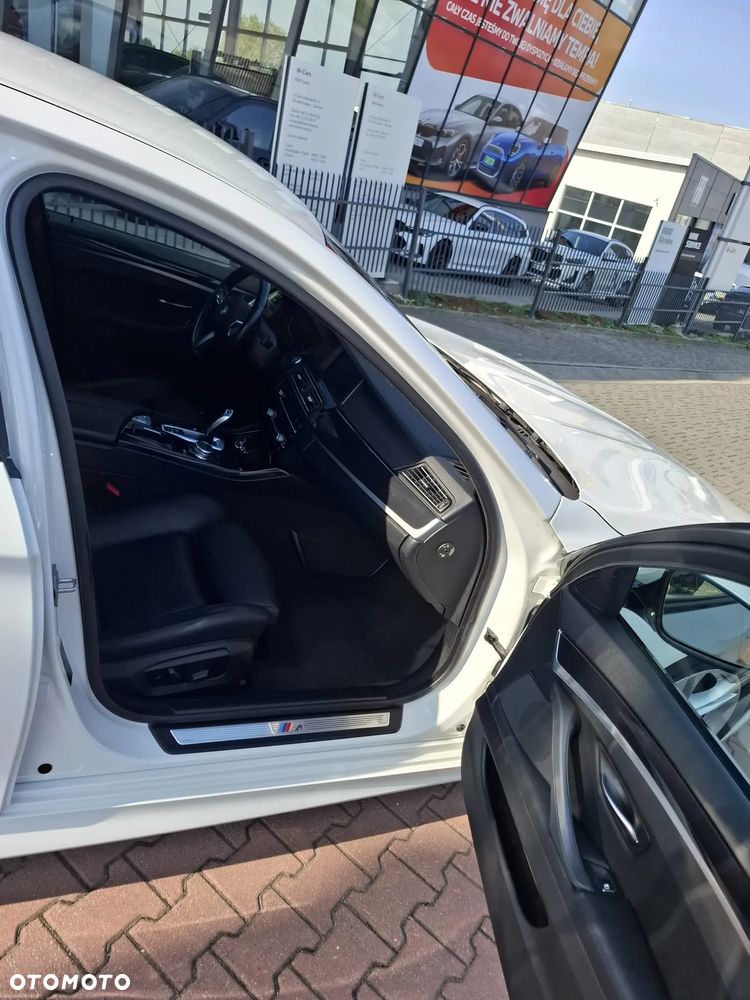 BMW Seria 5 525d xDrive Luxury Line - 25