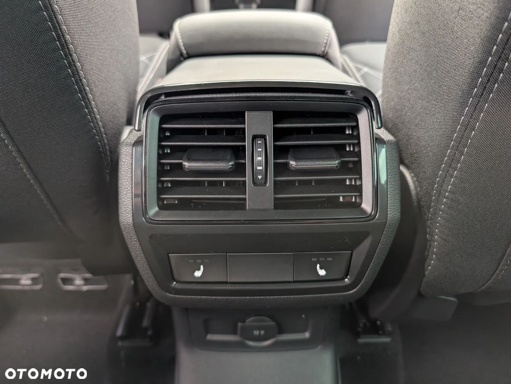 Skoda Karoq 1.5 TSI ACT Sportline DSG - 22