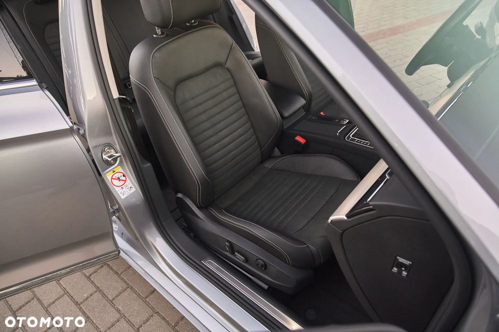Volkswagen Passat - 24