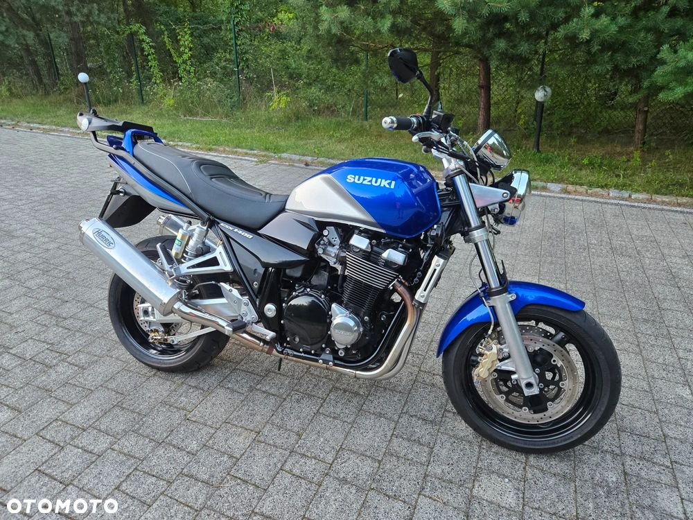 Suzuki GSX - 4