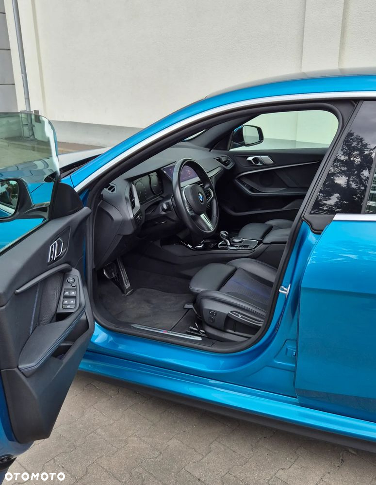 BMW Seria 2 218i M Sport - 8