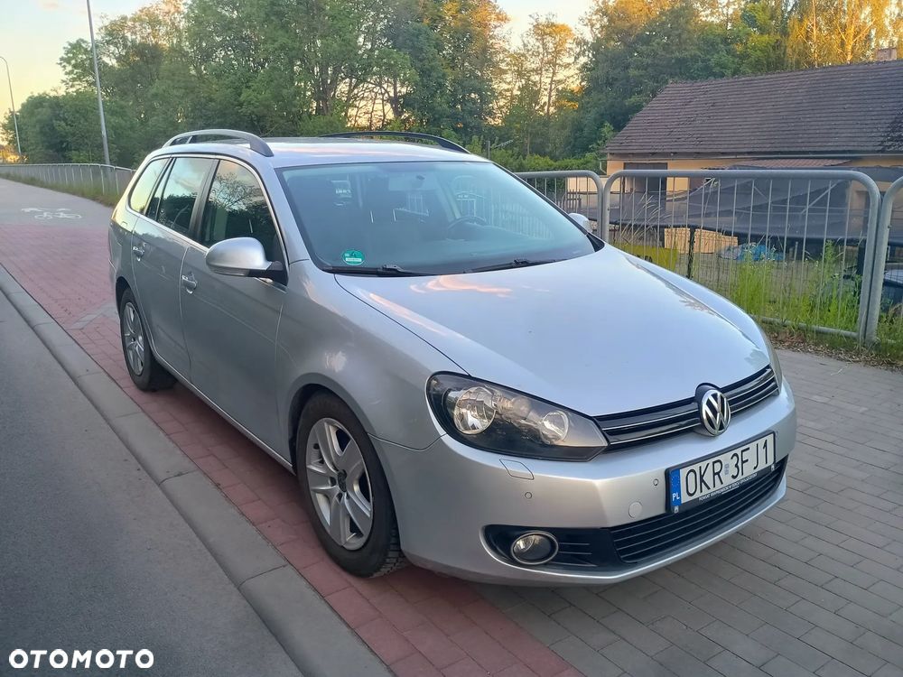 Volkswagen Golf 1.6 TDI DPF Highline - 9