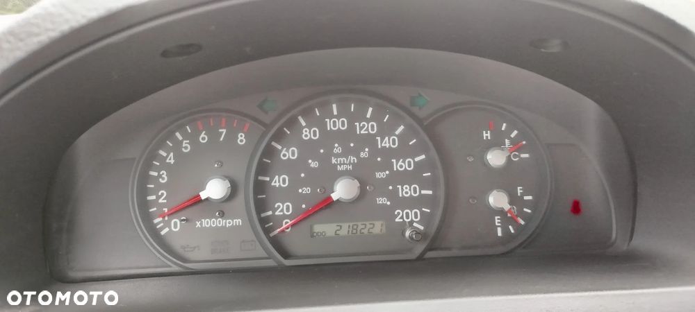 Kia Sorento 2.4 LX - 8