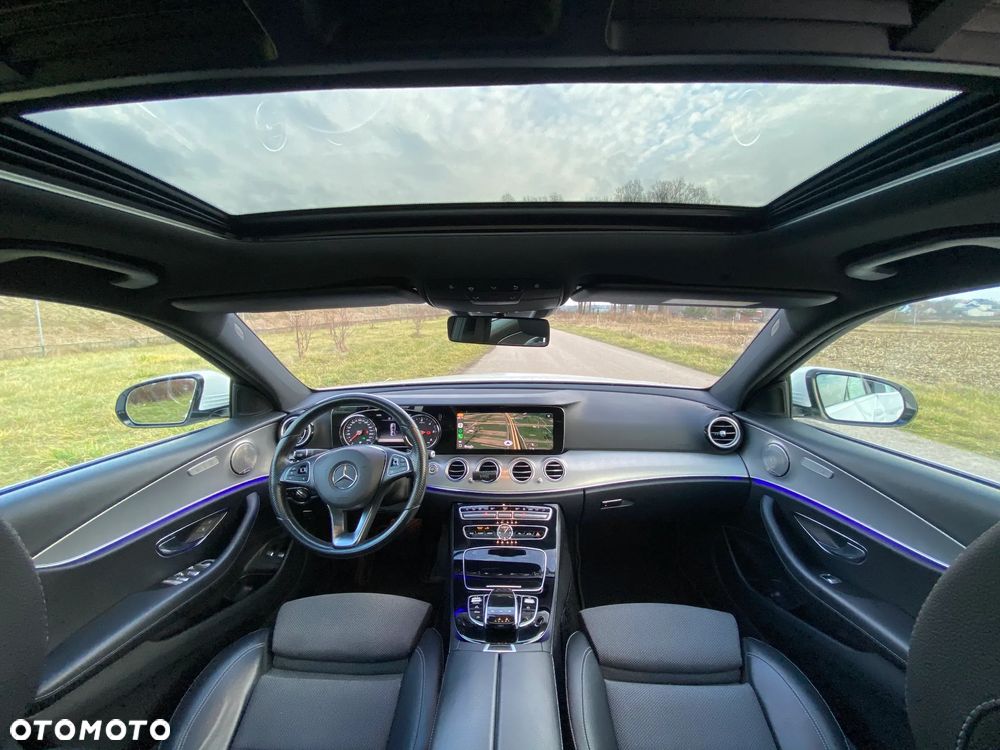 Mercedes-Benz Klasa E 220 d 4-Matic 9G-TRONIC - 9