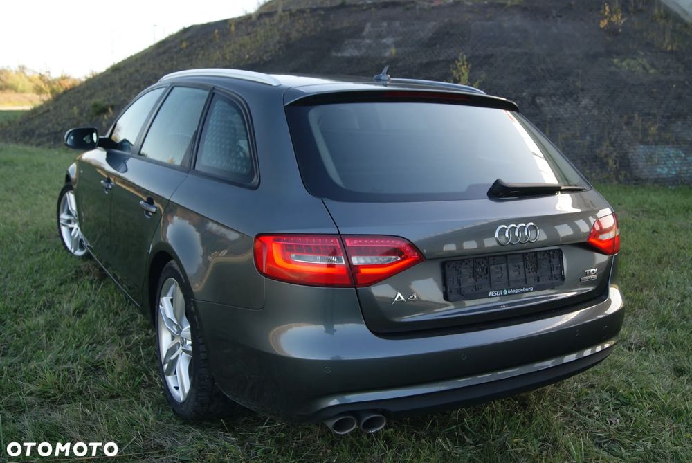 Audi A4 Avant 2.0 TDI DPF quattro S line Sportpaket - 8