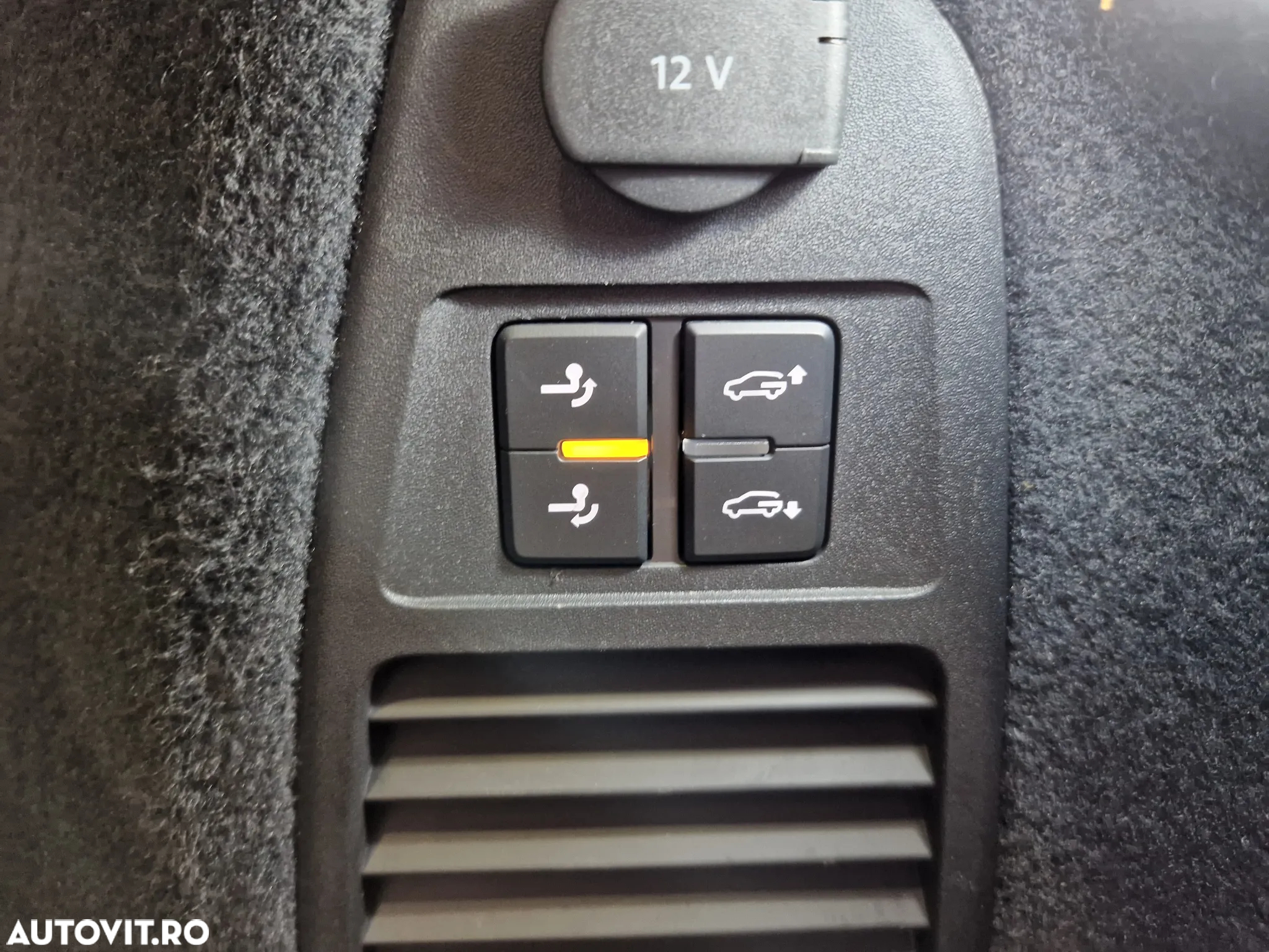 Volkswagen Touareg V6 TDI R-Style - 28