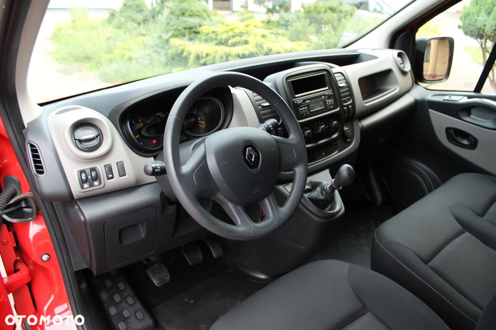 Renault Trafic - 18