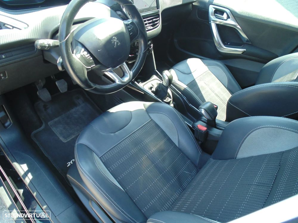 Peugeot 2008 1.6 BlueHDi Allure - 20