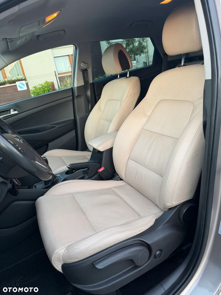 Hyundai Tucson 1.6 GDI BlueDrive Comfort 2WD - 25