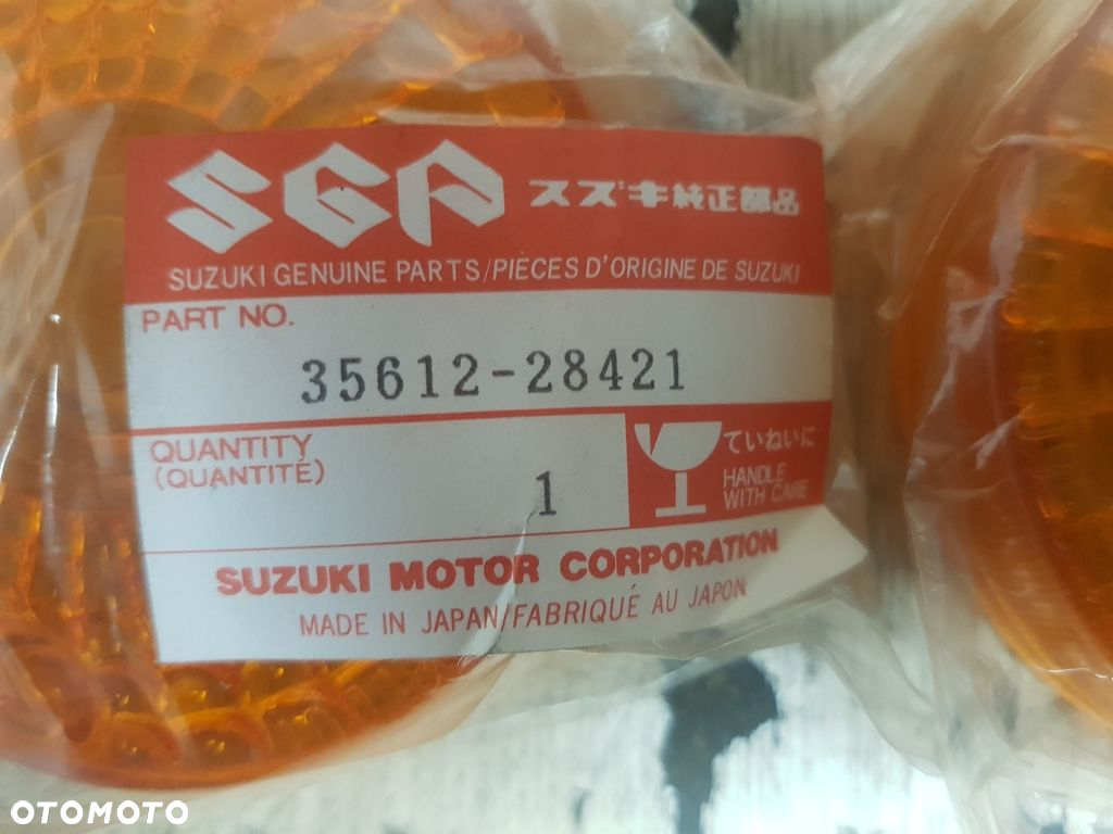 Zestaw klosz kierunkowskazu Suzuki RV50 ZR50 TS125  35612-28421 - 3