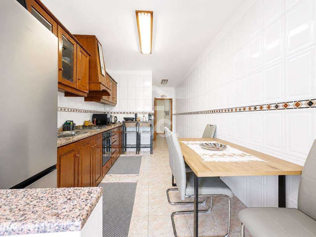 Apartamento T2 com Lugar de Garagem - Excelente Oportunidade de Inv... - Grande imagem: 2/20