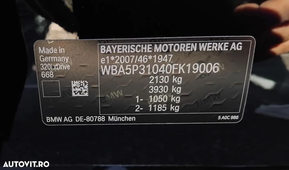 BMW Seria 3 320i xDrive AT - 32