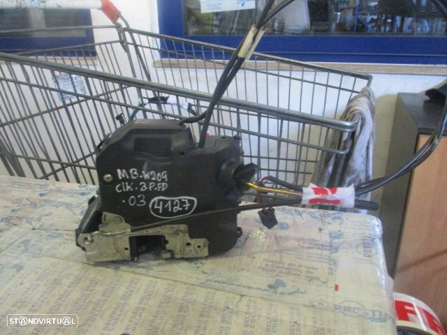 Fecho 004138112633 MERCEDES W209 CLK 2003 FD - 4
