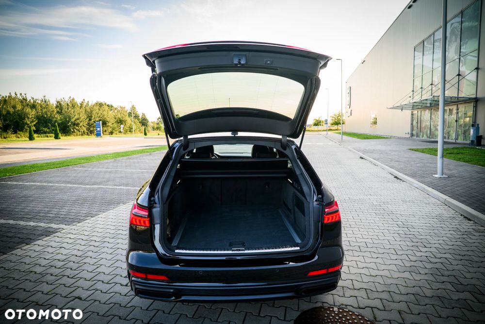 Audi A6 Avant 40 TDI quattro S tronic S line - 35