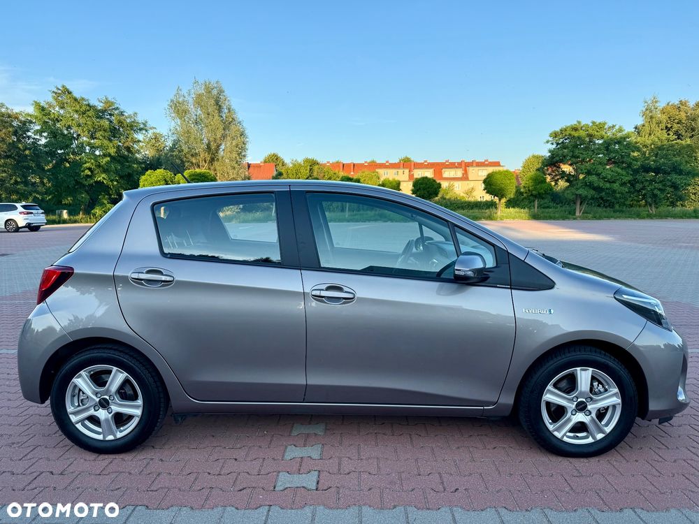 Toyota Yaris 1.5 VVT-i Comfort mit Design Paket - 9