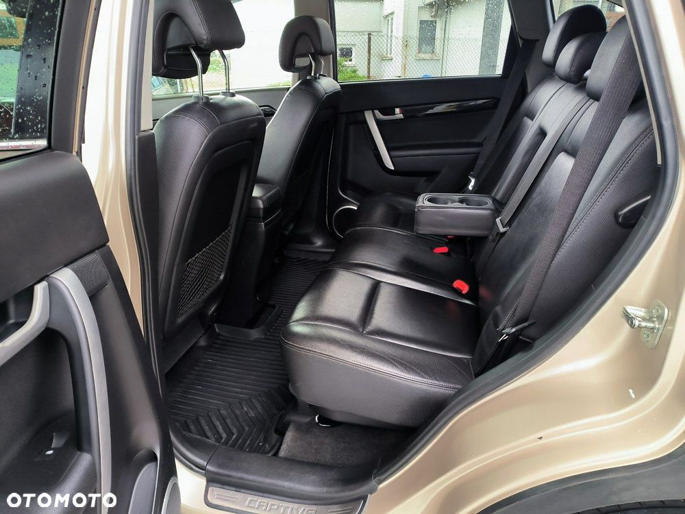 Chevrolet Captiva - 15