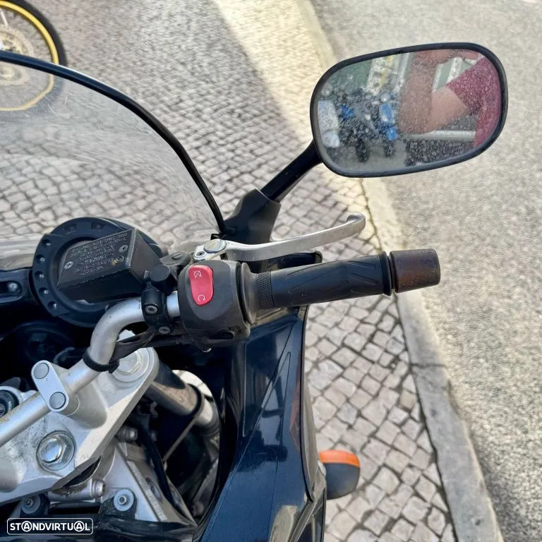 Yamaha FZS 600 - 19