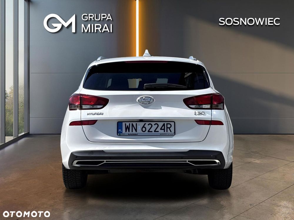 Hyundai i30 1.5 T-GDI 48V Smart - 4