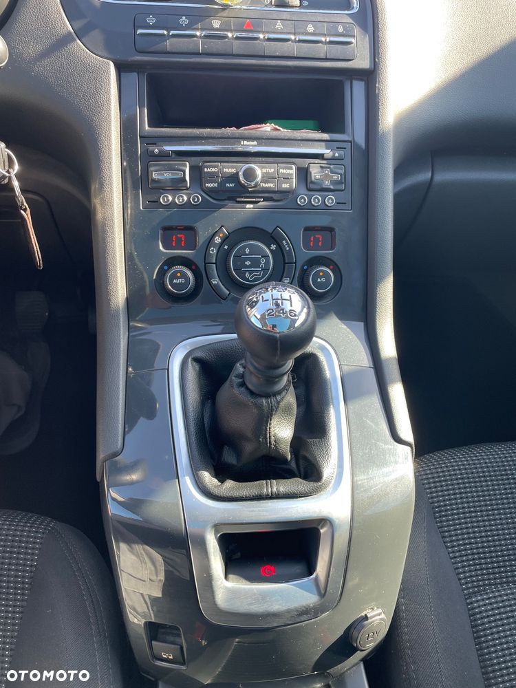 Peugeot 5008 1.6 HDi Premium - 11