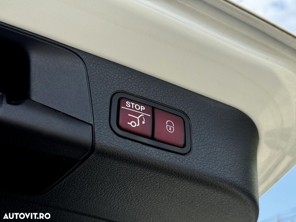 Mercedes-Benz GLB - 29