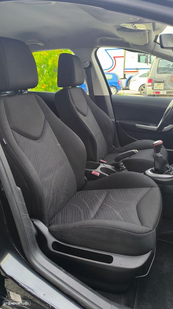 Peugeot 308 SW 1.6 HDi SE Navteq - 44