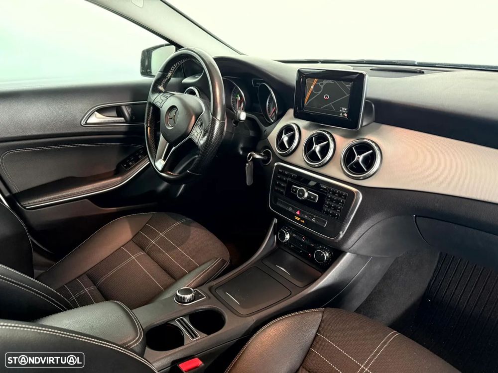 Mercedes-Benz GLA 200 - 39