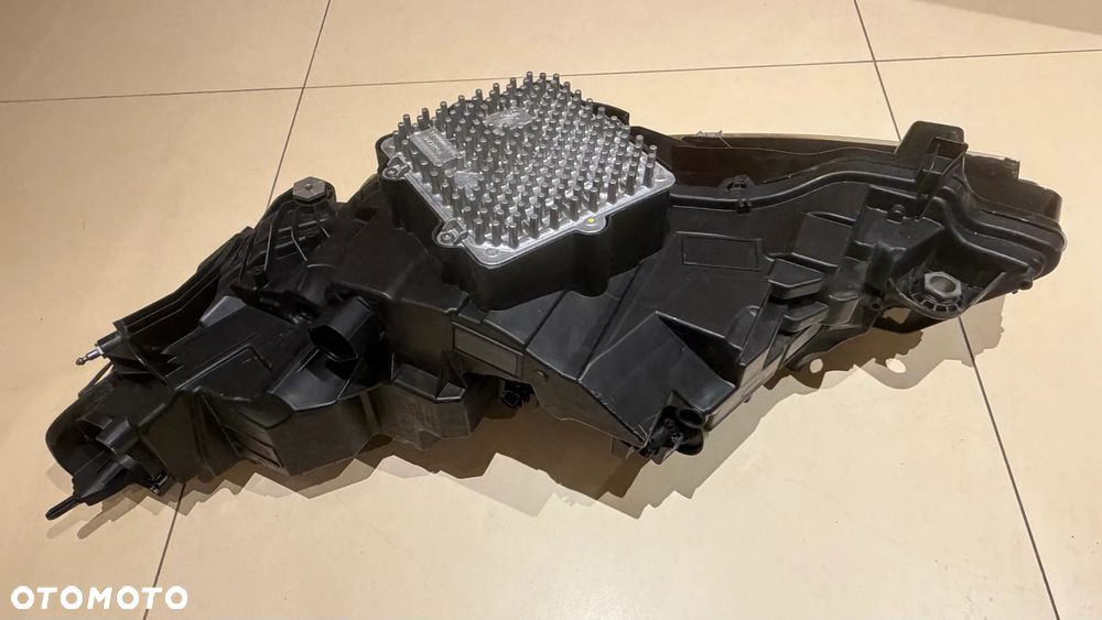 RANGE ROVER EVOQUE II L551  LAMPA LEWA/PRAWA PRZÓD K8D2-13W030 - 7