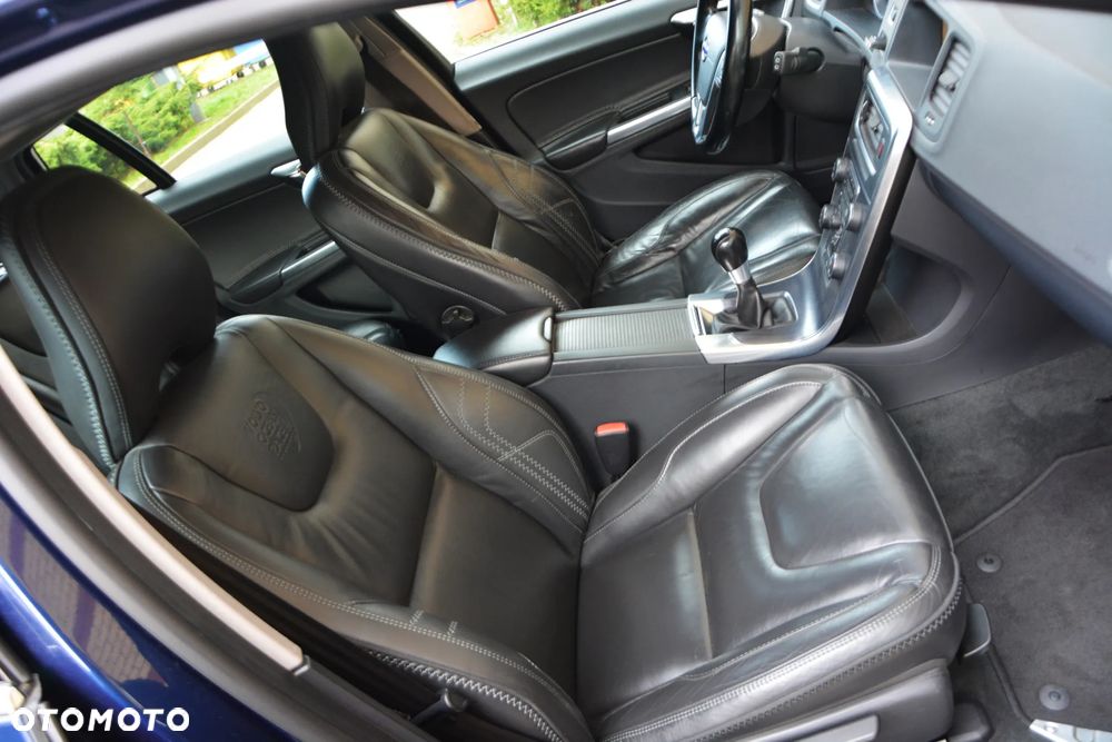 Volvo V60 D3 Ocean Race - 24