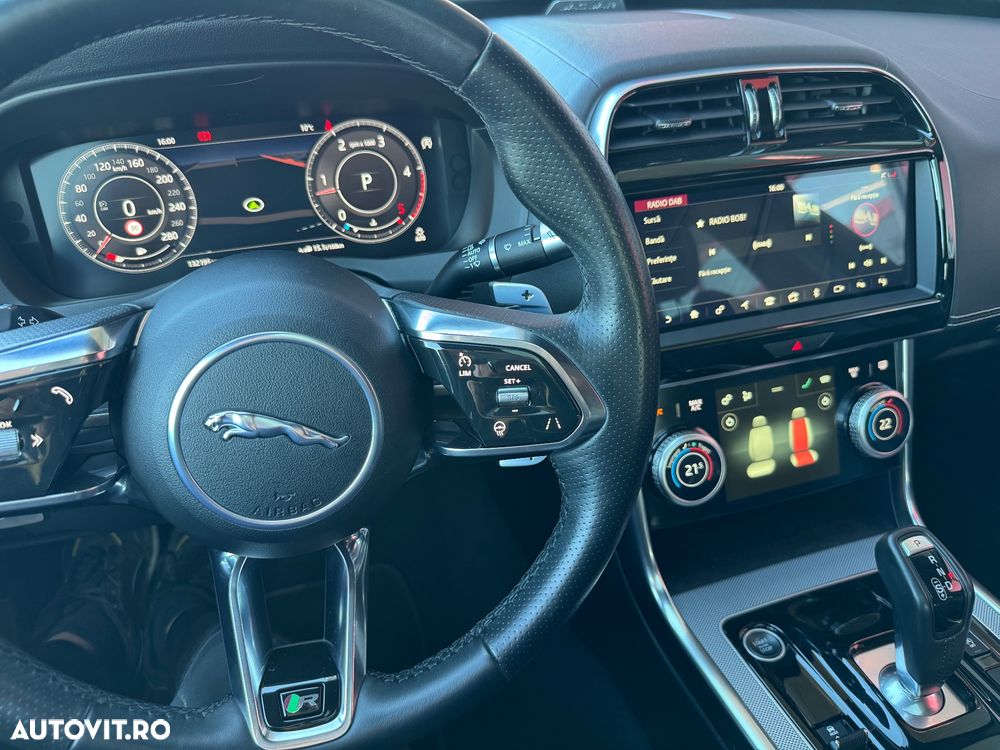 Jaguar XE D180 Aut. R-Dynamic S - 16