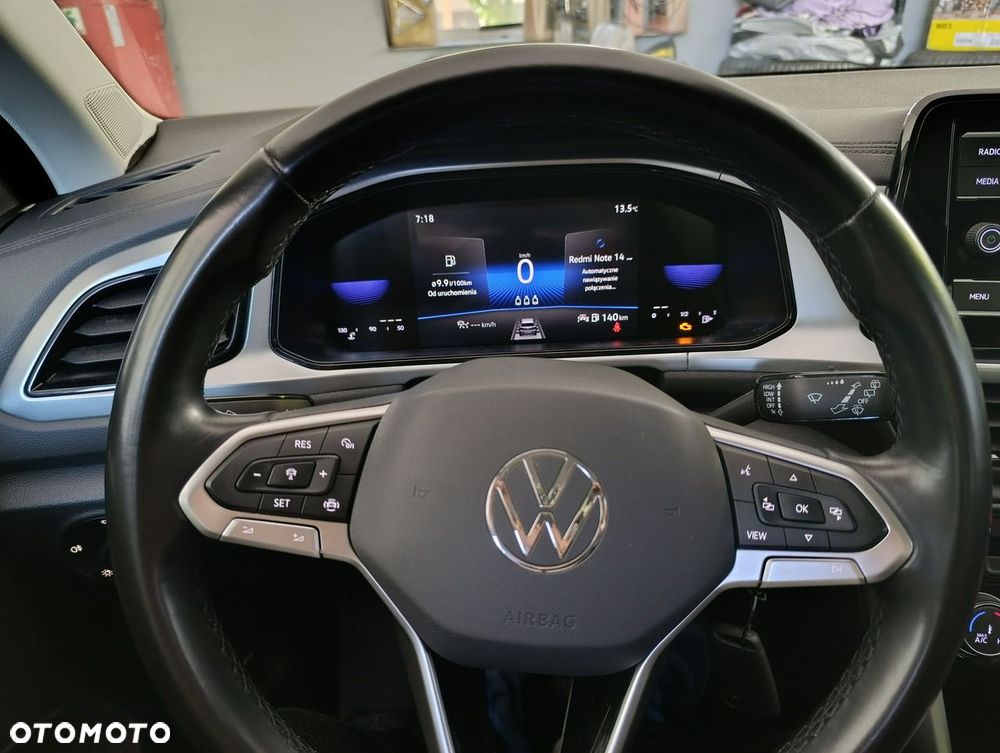 Volkswagen T-Roc - 15