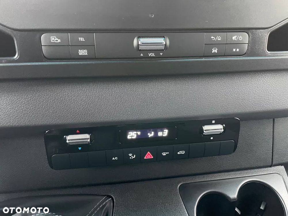 Mercedes-Benz Sprinter 170KM Kamery Tempomat Komputer - 11