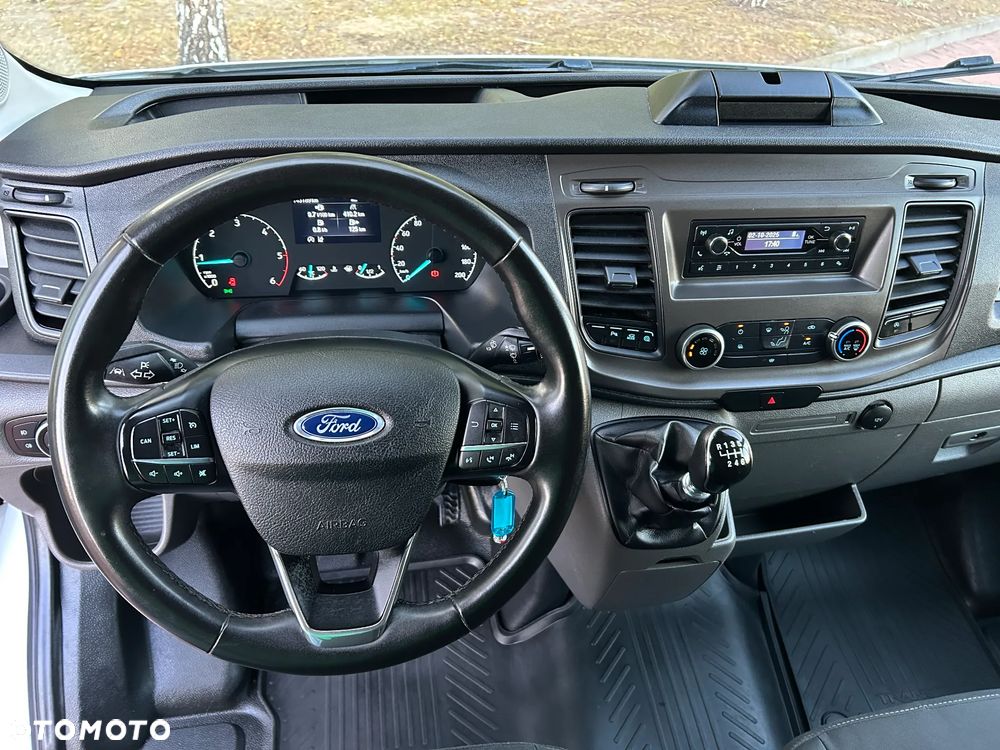 Ford Transit - 26