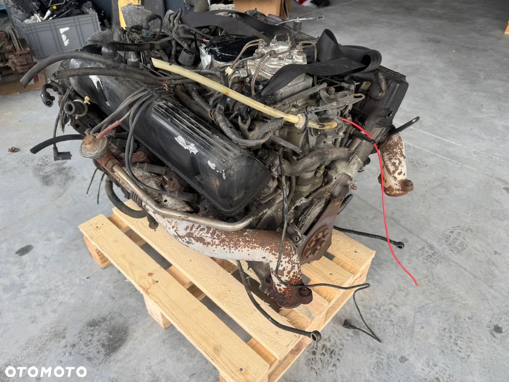 SILNIK 5.6 MERCEDES 117968 SEC 560 W126 - 11