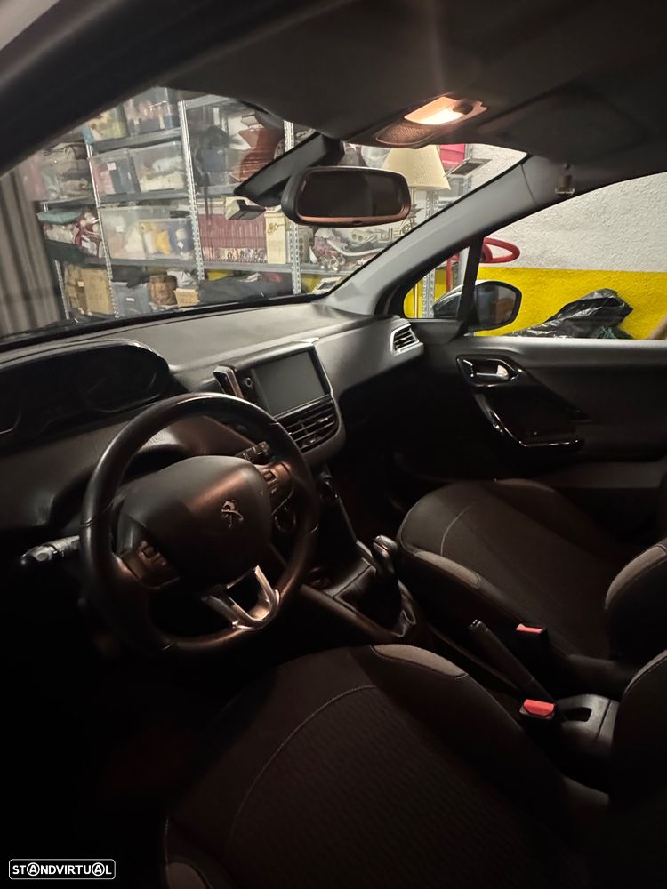 Peugeot 208 1.2 PureTech Access - 13