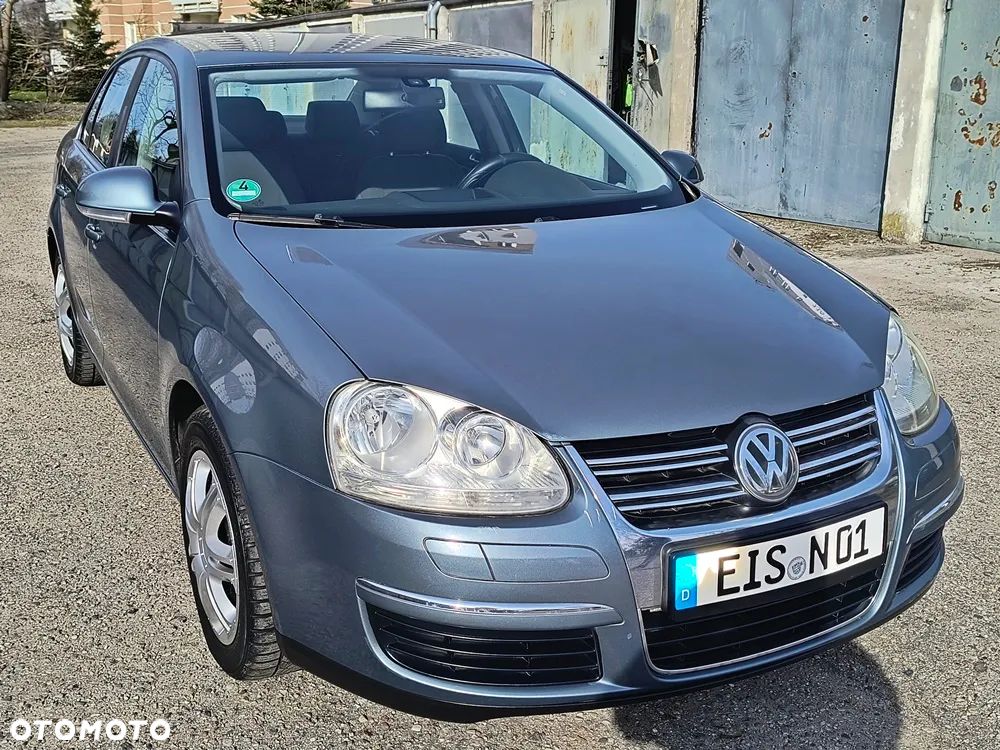 Volkswagen Jetta 1.6 Comfortline - 1