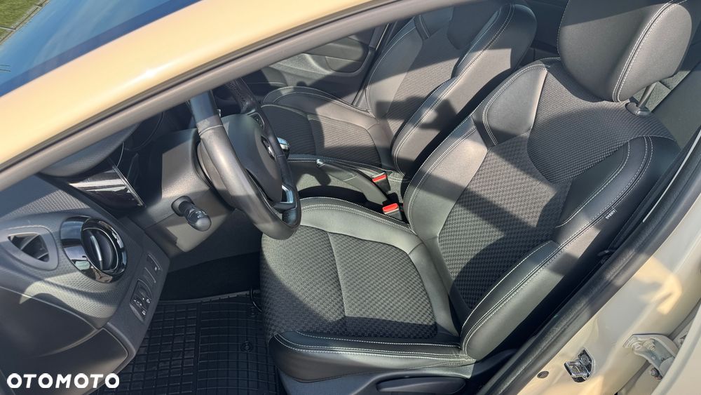 Renault Clio TCe 90 Luxe - 11