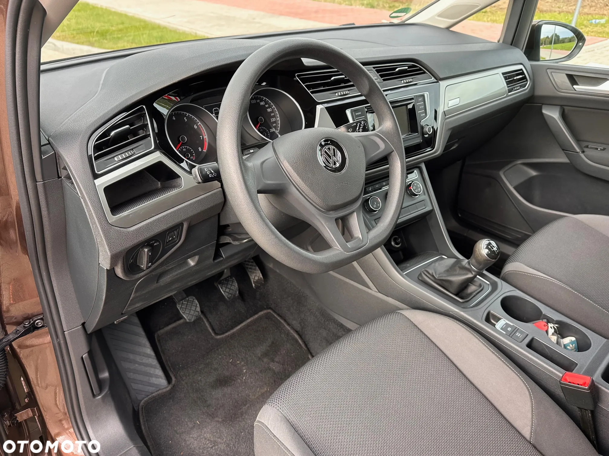 Volkswagen Touran 1.2 TSI (BlueMotion Technology) Trendline - 11