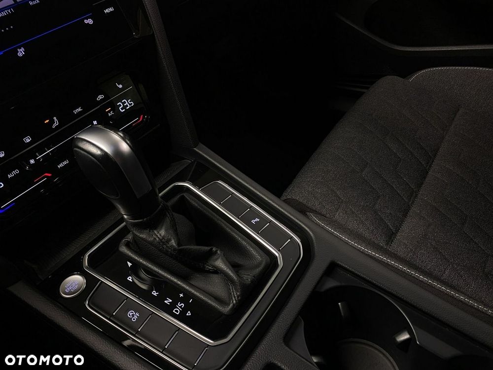 Volkswagen Passat Variant - 36