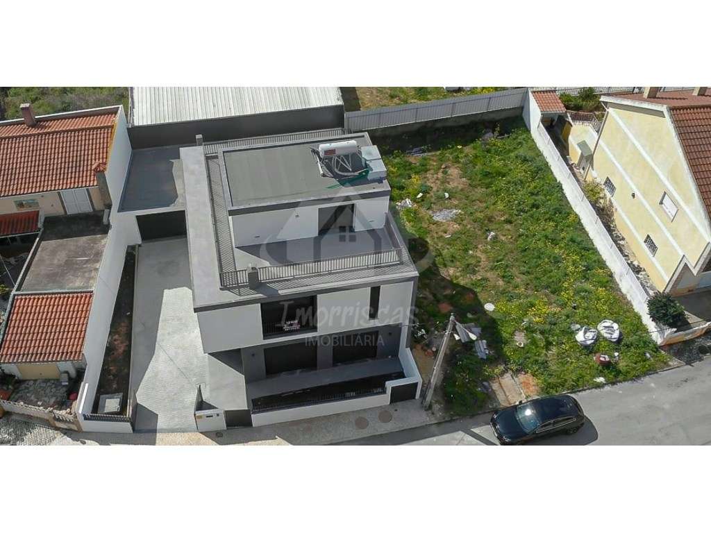 Moradia T5 na Portela da Azóia, Santa Iria de Azóia - Grande imagem: 4/56